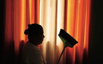 Qatar: Escalofriantes relatos de abusos y explotación contados por trabajadoras domésticas