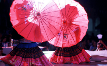 Lawsuit claims dance group Shen Yun engaging in child labor exploitation