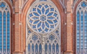 Women allege Opus Dei was their trafficker