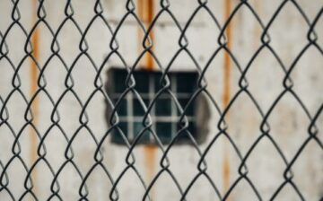 UK asylum detention causing fear, humiliation and high risk of trafficking