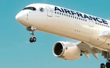 Airlines pressured over deportation flights by rights groups